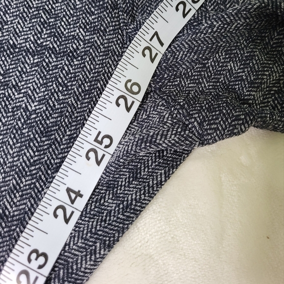 ATHLETA Herringbone Metro High Waisted Leggings. Medium Petite - Picture 11 of 16